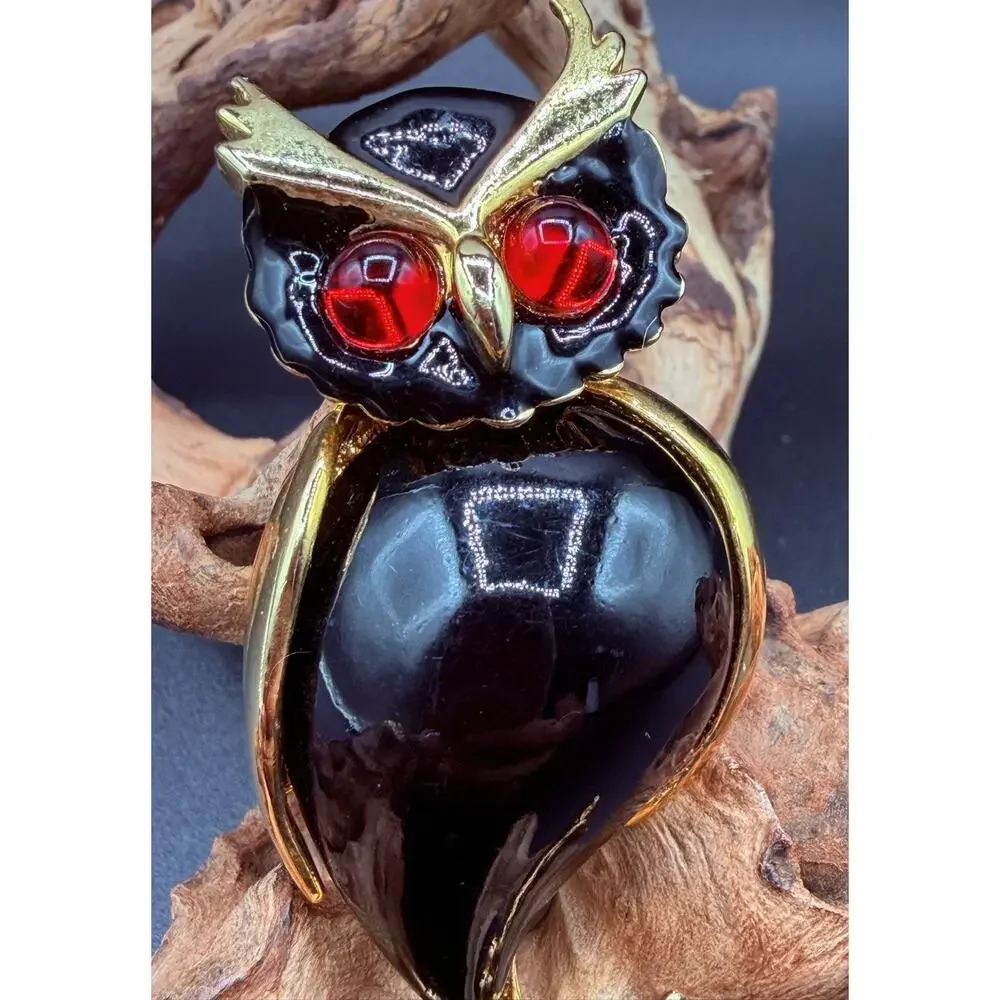 Vintage Gold Tone Black Enameling Owl Brooch W/Vibrant Red Cabochon Eyes